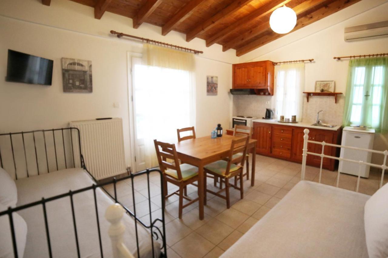 Studios Argyri Ágios Kírykos Εξωτερικό φωτογραφία