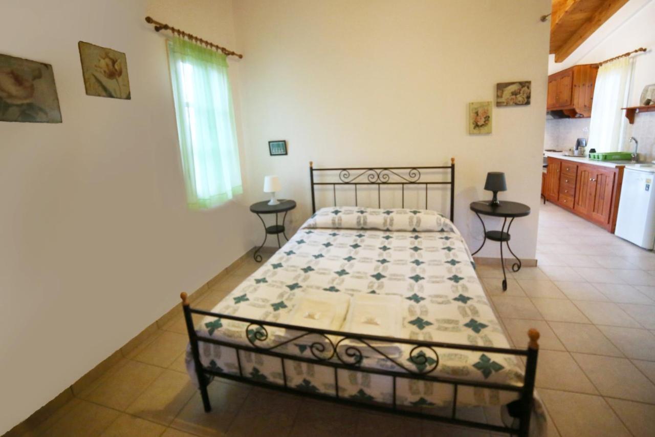 Studios Argyri Ágios Kírykos Εξωτερικό φωτογραφία